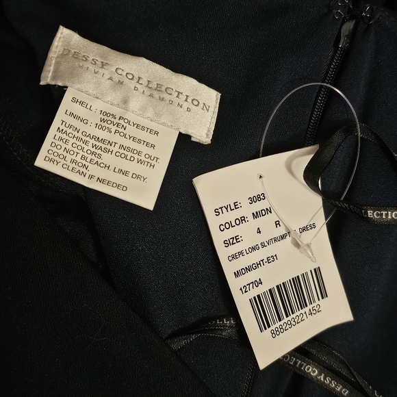 DESSY COLLECTION Long Puff Sleeve V-Neck Trumpet Gown size 4 - Picture 4 of 4